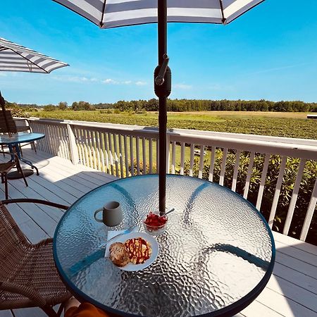Warner-Concord Farms Bed & Breakfast Geneva 外观 照片