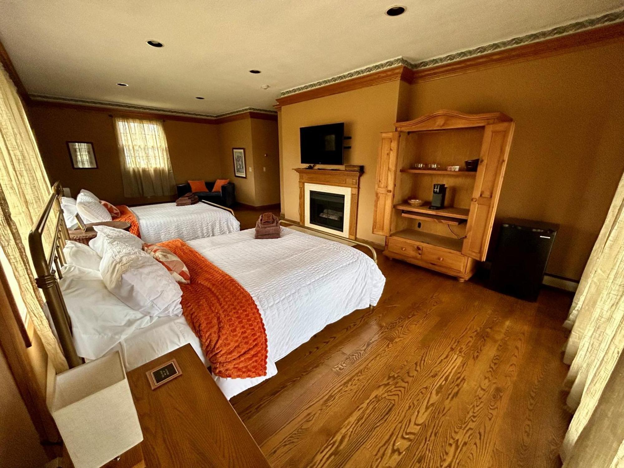 Warner-Concord Farms Bed & Breakfast Geneva 外观 照片