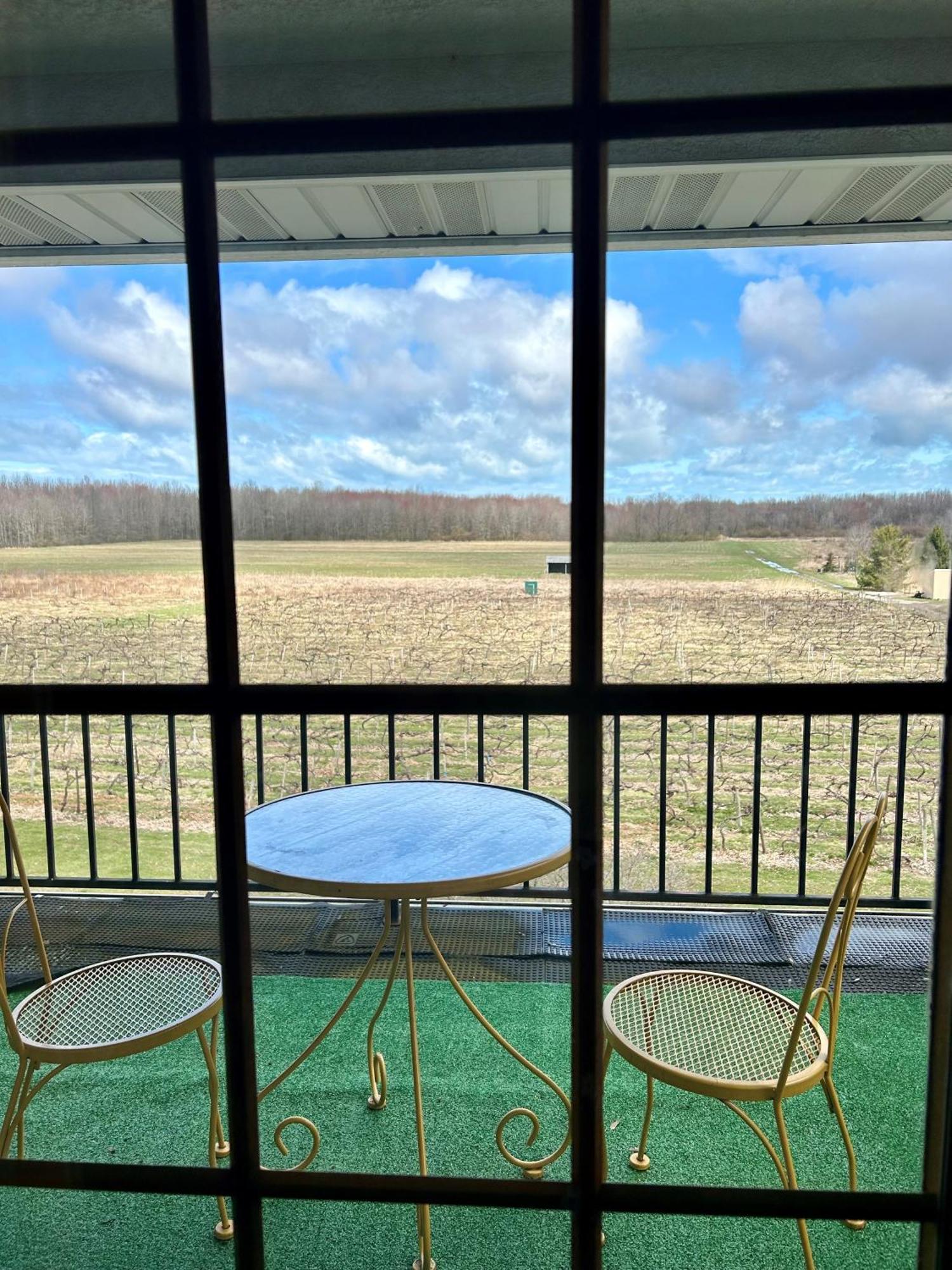 Warner-Concord Farms Bed & Breakfast Geneva 外观 照片